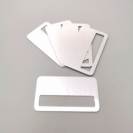 Бейдж 70х40мм с окном 60х12мм (серебро глянец SU23), без крепления (50/100)