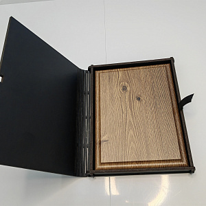Подарочная коробка для плакетки 20х25 Кожа черная(1/17)