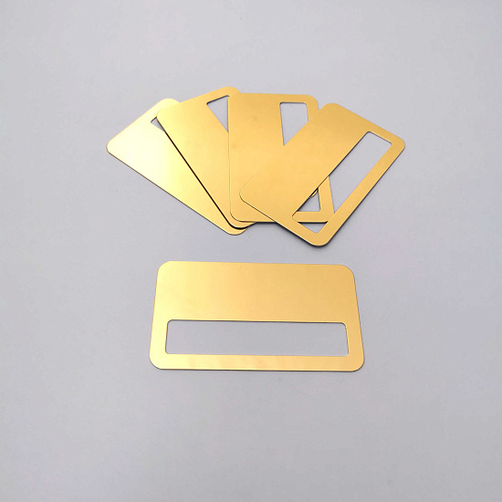 Бейдж 70х40мм с окном 60х12мм (золото глянец SU21), без крепления (50/100)
